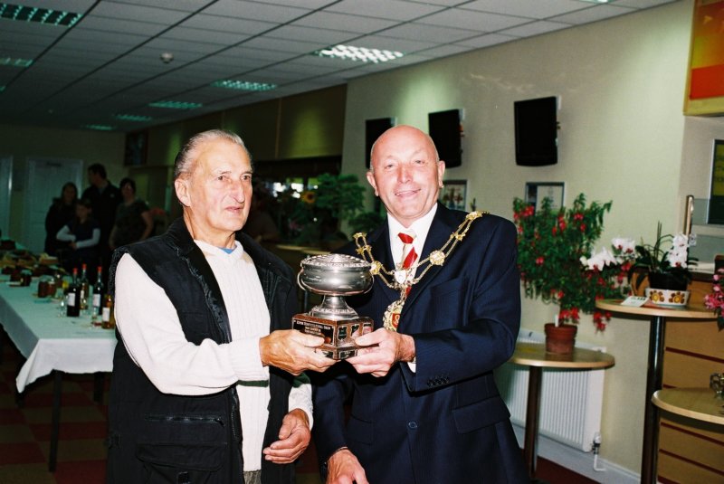copy3ofstuartkennettwrbsimpsonrosebowl.jpg